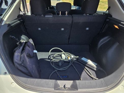 Used 2023 Nissan Leaf S FWD image 29