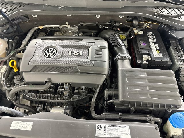 Used 2019 Volkswagen GTI SE w/ SE Experience Package FWD image 29