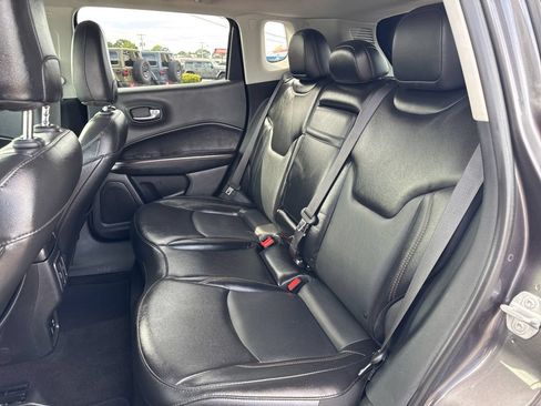 Used 2019 Jeep Compass Limited FWD image 19