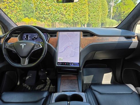 Used 2018 Tesla Model X 100D AWD/4WD image 14
