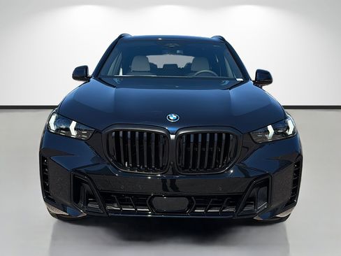 New 2026 BMW X5 xDrive50e w/ Executive Package image 8