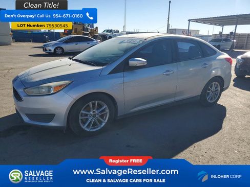 Used 2015 Ford Focus SE image 1