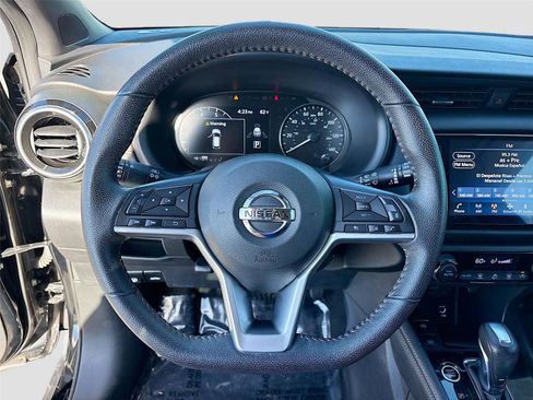 Used 2021 Nissan Kicks SR w/ Interior Electronics Package image 13
