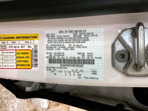 Used 2017 Ford Fusion SE image 33