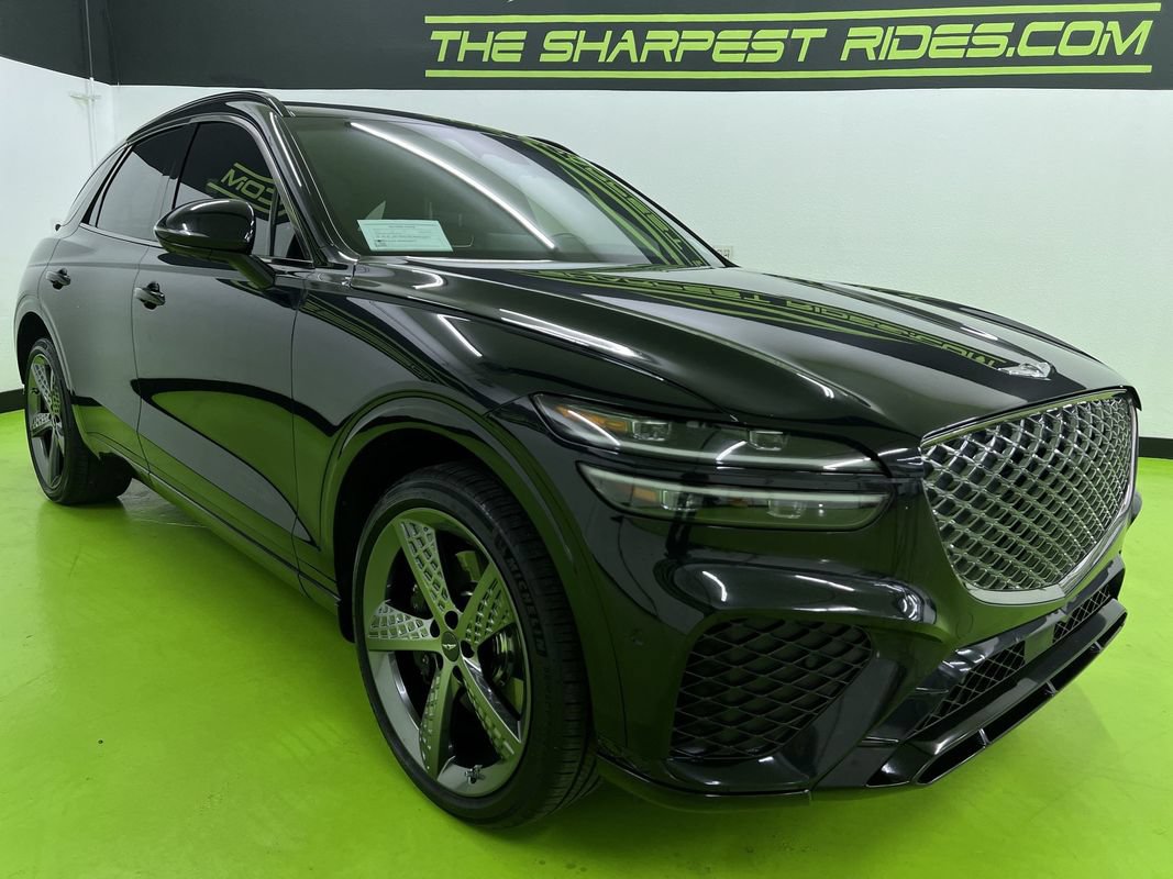 Used 2023 Genesis GV70 3.5T Sport w/ Sport Prestige Package AWD/4WD image 2
