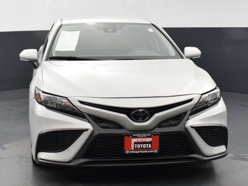 Used 2024 Toyota Camry SE FWD image 7