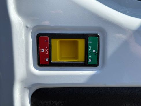Used 2025 Ford Transit 250 Low Roof w/ Exterior Upgrade Package RWD image 15