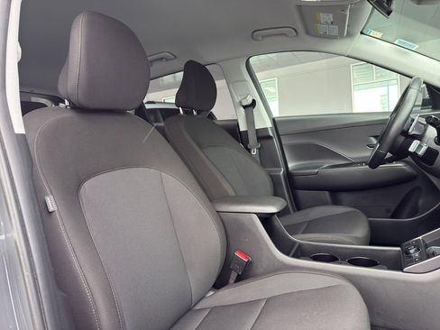 Used 2025 Hyundai Kona SEL image 30