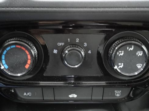Used 2022 Honda HR-V LX image 18