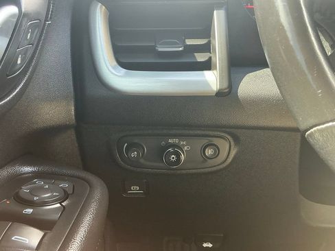 Used 2019 GMC Terrain SLT w/ Preferred Package FWD image 15