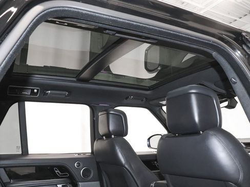 Used 2022 Land Rover Range Rover P525 Westminster Edition image 26