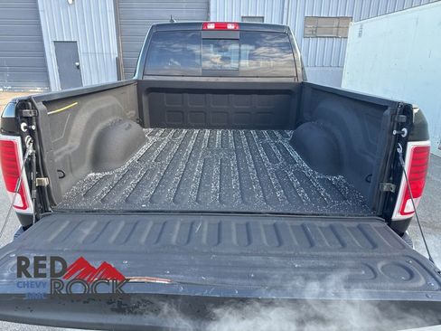 Used 2017 RAM 1500 Laramie w/ Convenience Group AWD/4WD image 9