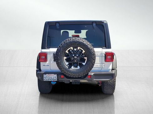 Used 2025 Jeep Wrangler Unlimited Rubicon 4xe w/ Convenience Group AWD/4WD image 5