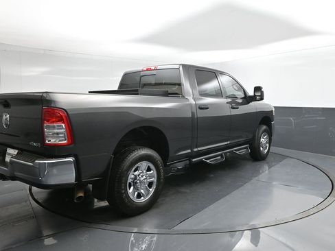 Used 2024 RAM 2500 Tradesman w/ Chrome Appearance Group AWD/4WD image 8