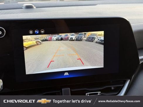 Used 2025 Chevrolet Equinox LT FWD image 23