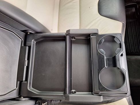 Used 2015 Volvo XC60 T6 Platinum FWD image 37