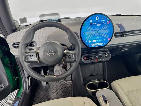 Certified 2025 MINI Cooper S image 21