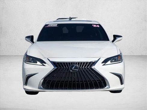 Used 2024 Lexus ES 300h w/ Premium Package FWD image 2