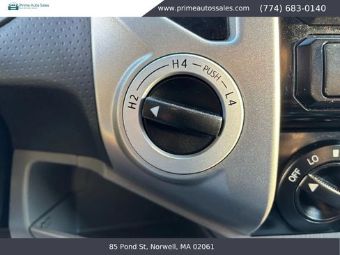 Used 2012 Toyota Tacoma 4x4 Double Cab w/ SR5 Pkg image 19