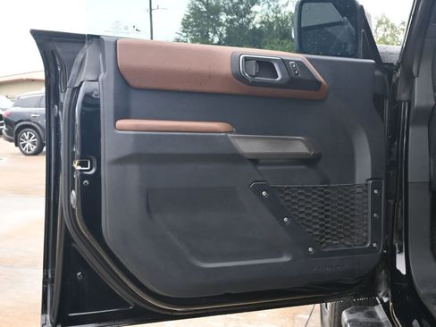 Used 2021 Ford Bronco Outer Banks AWD/4WD image 18