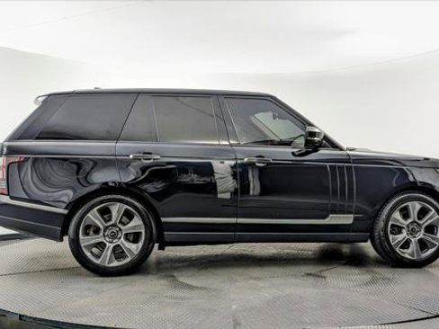 Used 2017 Land Rover Range Rover HSE image 9