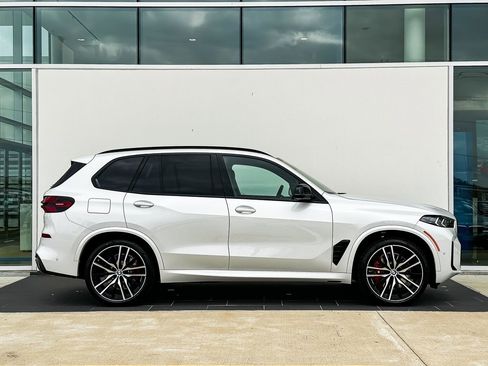 New 2026 BMW X5 M60i image 3