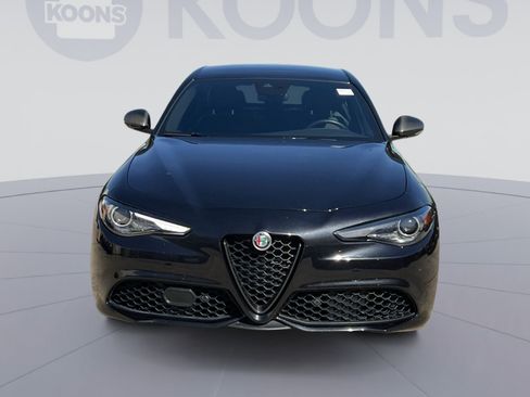 Used 2023 Alfa Romeo Giulia Estrema AWD/4WD image 19