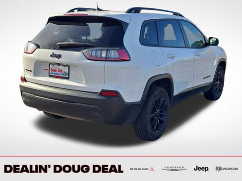 Used 2023 Jeep Cherokee Altitude Lux image 6