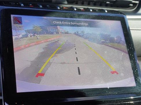 Certified 2023 Jeep Grand Cherokee Limited image 24