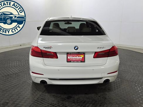 Used 2020 BMW 530i w/ Convenience Package RWD image 12