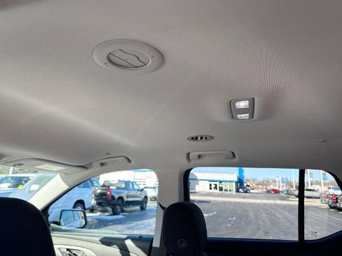 Certified 2020 Chevrolet Traverse LT image 20