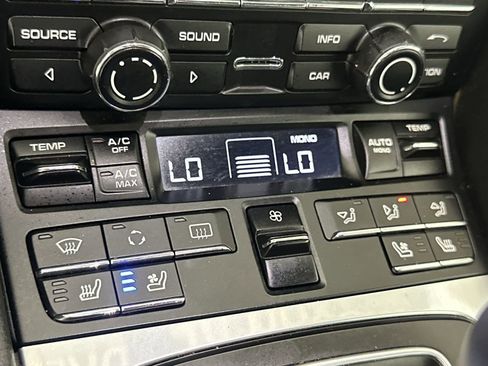 Used 2013 Porsche 911 Carrera S image 18