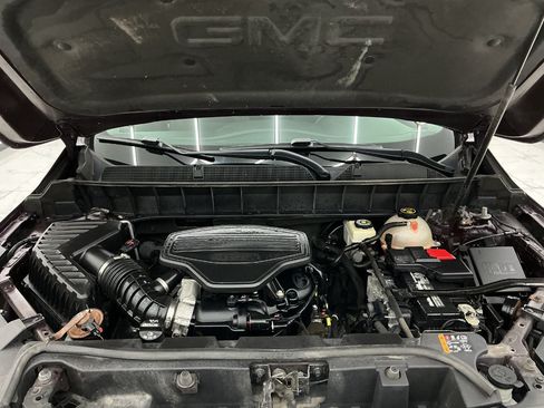Used 2018 GMC Acadia SLE w/ Driver Alert Package I AWD/4WD image 42