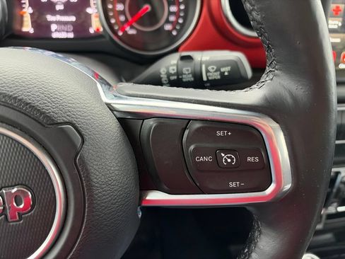 Used 2020 Jeep Wrangler Unlimited Rubicon AWD/4WD image 36