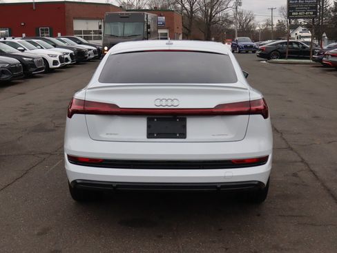 Used 2022 Audi e-tron Prestige w/ Prestige Package image 7