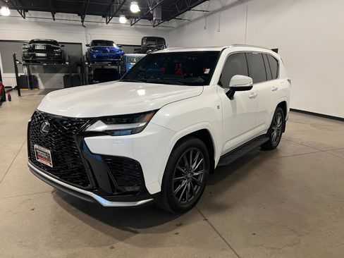 Used 2024 Lexus LX 600 F Sport AWD/4WD image 7