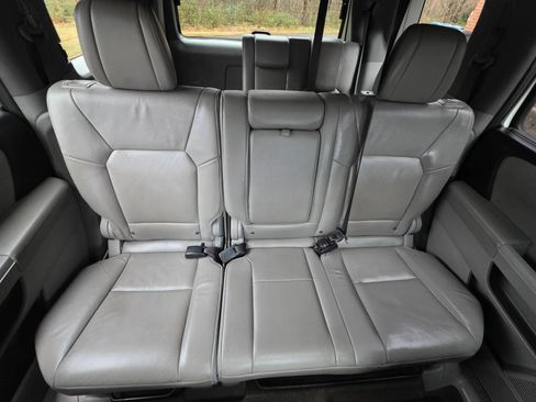 Used 2015 Honda Pilot Touring image 17