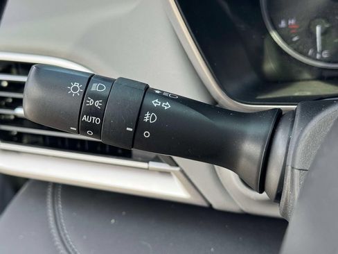 Used 2021 Subaru Outback Limited XT AWD/4WD image 23