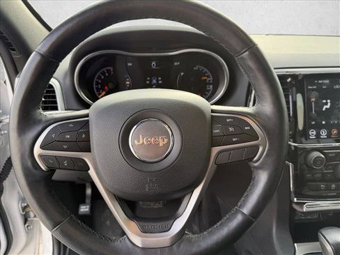 Used 2019 Jeep Grand Cherokee Limited image 14