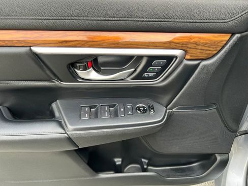 Used 2020 Honda CR-V Touring image 13