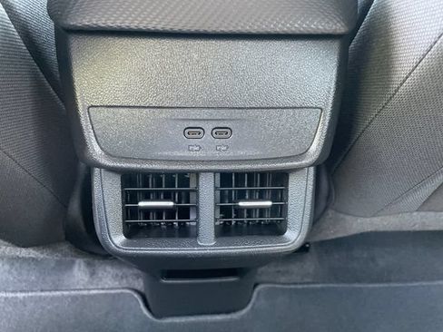 Used 2025 Chevrolet Equinox LT AWD/4WD image 19