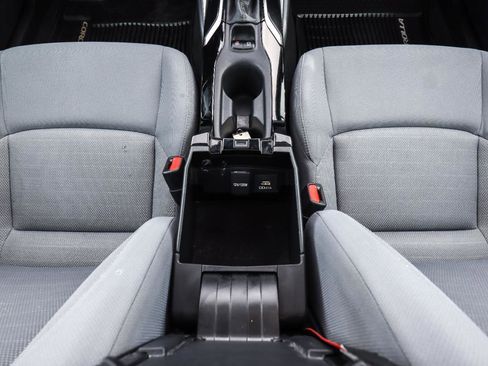 Used 2020 Toyota Corolla SE w/ SE Premium Package image 30