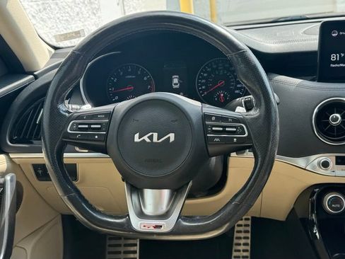 Used 2022 Kia Stinger GT-Line w/ Sun & Sound Package AWD/4WD image 11