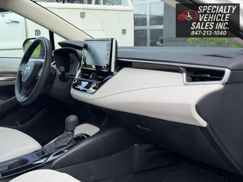 Used 2020 Toyota Corolla LE w/ LE Convenience Package FWD image 14