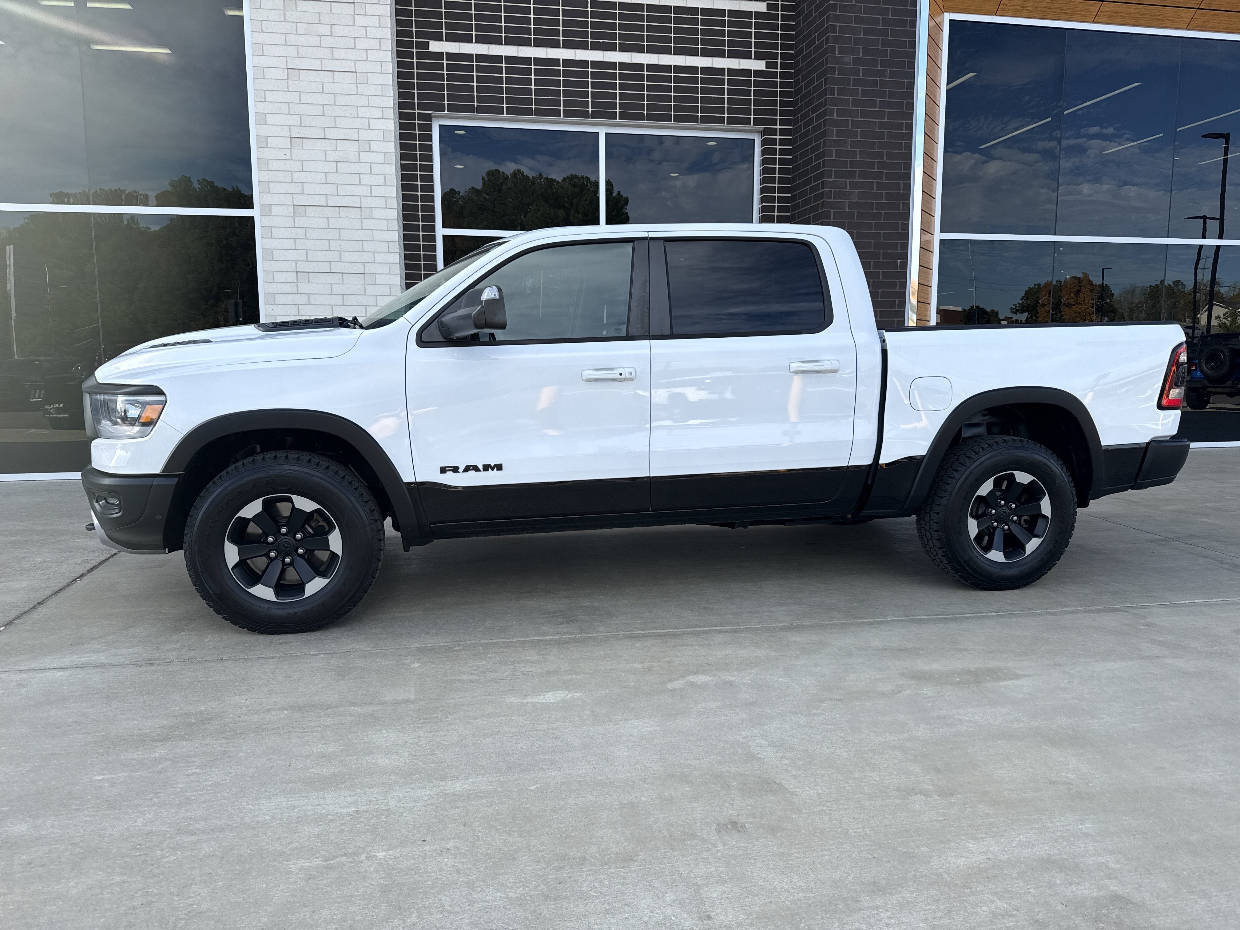 Used 2019 RAM 1500 Rebel w/ Rebel Level 2 Equipment Group AWD/4WD image 3