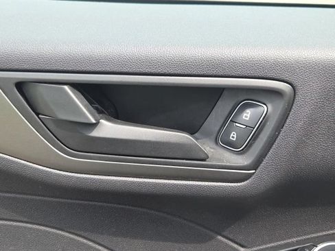 Certified 2023 Ford Escape Active AWD/4WD image 23