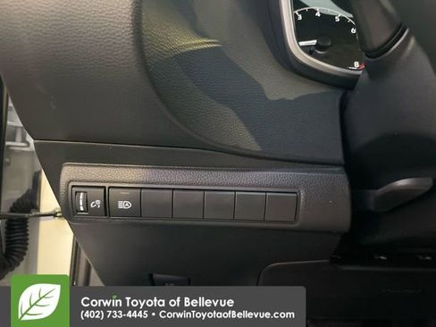 Certified 2025 Toyota Corolla SE image 19