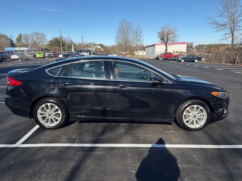 Used 2019 Ford Fusion Energi Titanium image 2