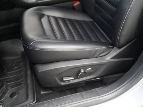 Used 2020 Ford Fusion SEL image 28