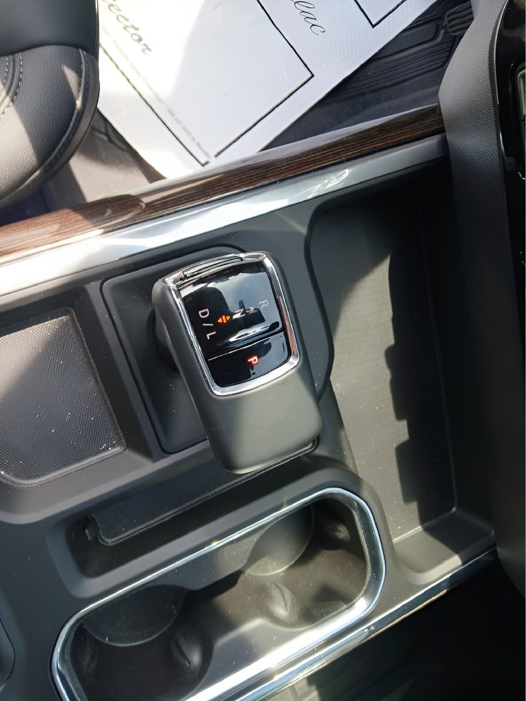 New 2026 GMC Sierra 1500 Elevation w/ Elevation Premium Package AWD/4WD image 17